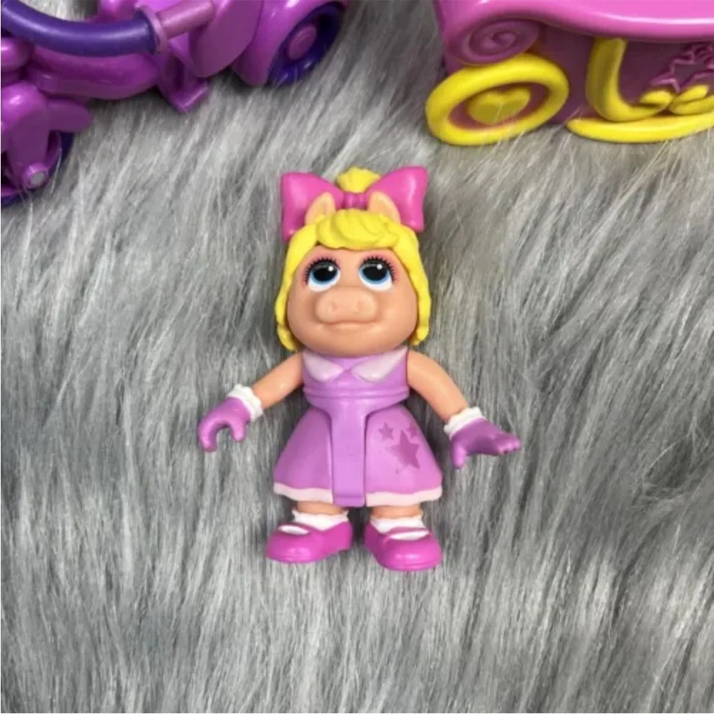 Disney Jr Muppet Babies Miss Piggy Car Bike Set